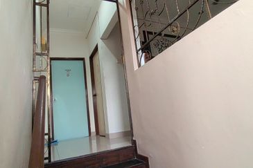 Seksyen 6 @ Bandar Bukit Mahkota