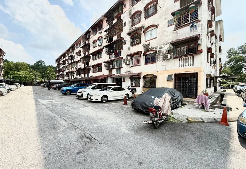 Taman Setia Balakong