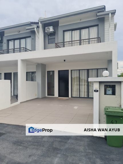 Carnation Diamond City Semenyih Double Storey Terrace For Sale | END LOT Fully Renovated With Smart Rental System, Selangor, Semenyih