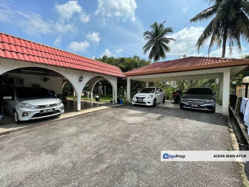 1 Storey Bungalow Bandar Baru Bangi Seksyen 2 For Sale Large Land 10,100 sqft with Orchard, Selangor, Bangi