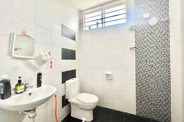 Taman Pelangi Semenyih 2