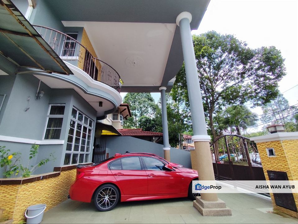 Semi-D Double Storey Taman Desa Baru 1 Bukit Dukung Cheras Selangor Renovated For Sale | Near MRT Bukit Dukung, Selangor, Kajang