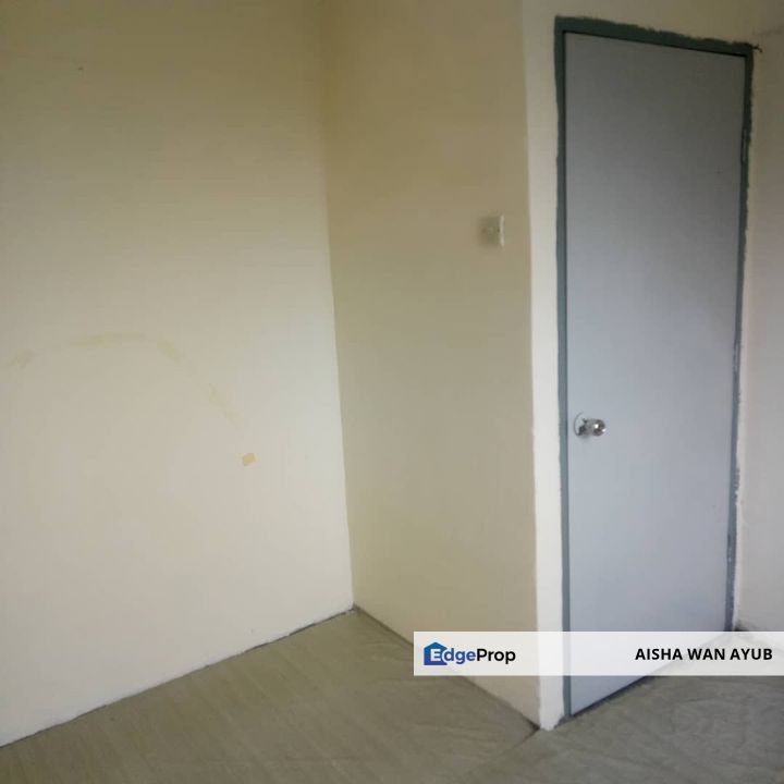 Flat Seri Anggerik Seksyen 7 Bandar Baru Bangi For Sale | Top Floor, Selangor, Bangi