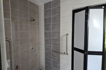 Taman Tasik Semenyih (Lake Residence)