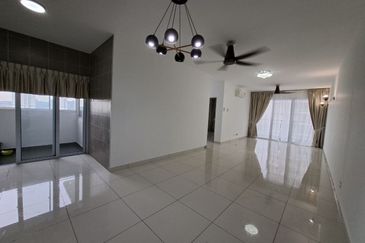 Aurora Residence @ Lake Side City