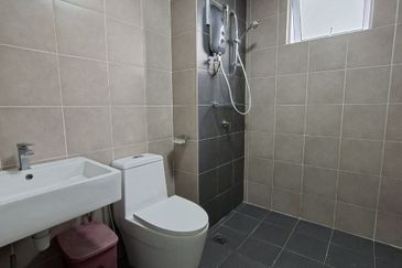 Aurora Residence @ Lake Side City