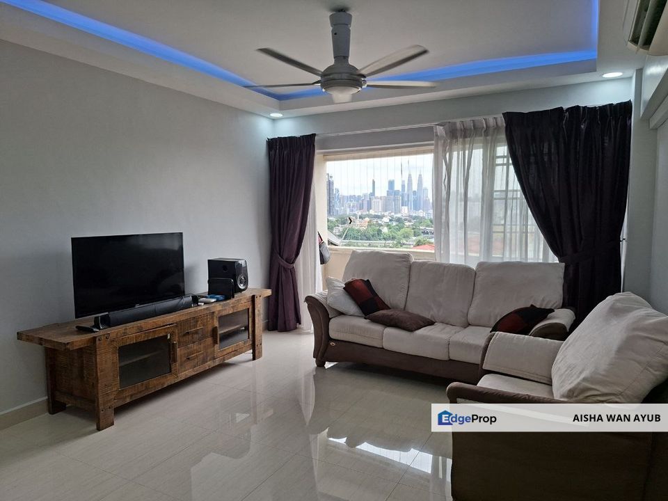 [NEWLY REFURBISHED + FULLY FURNISHED] | KLCC View | High Floor Sentul Utama Condo | Child-Safe (Invisible Grill) | Full AC , Kuala Lumpur, Sentul