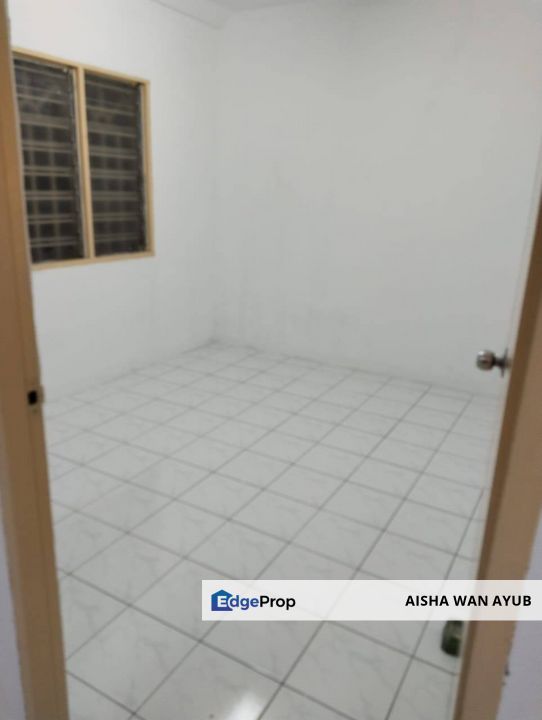 Pangsapuri Baiduri Bandar Tasik Kesuma Semenyih Tingkat 4 Blok V I Lotus, SK & SMK Bandar Tasik Kesuma, Selangor, Beranang