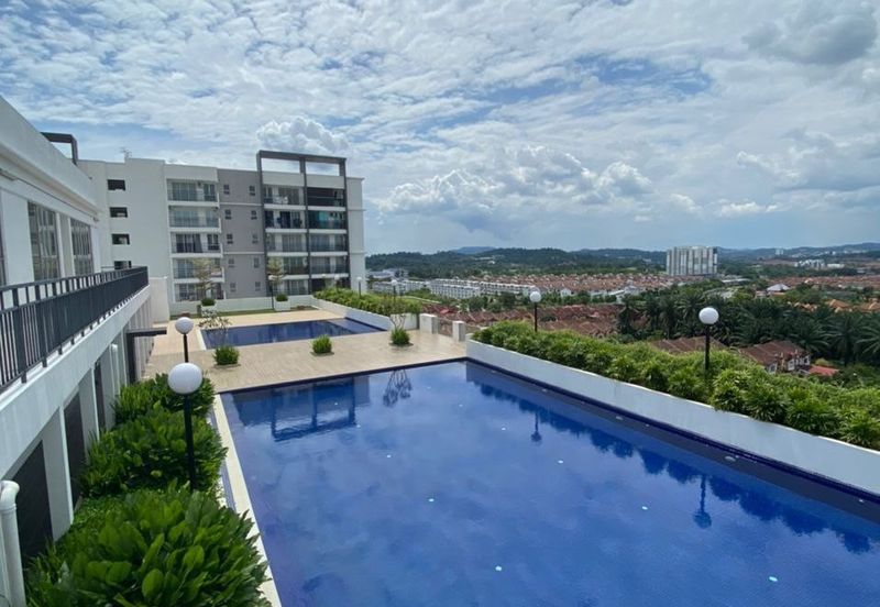 Puncak Hijauan (Hijauan Heights)