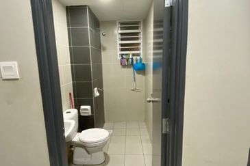 Puncak Hijauan (Hijauan Heights)