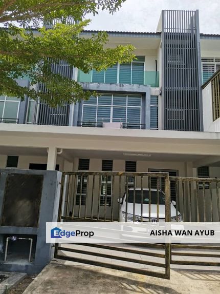 Renovated 3 Storey Terrace Bangi Avenue I Bangi Wonderland Waterpark, Pasaraya CS, Bangi Avenue Convention Center, Masjid, Selangor, Bangi