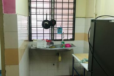 Pangsapuri Putra Damai