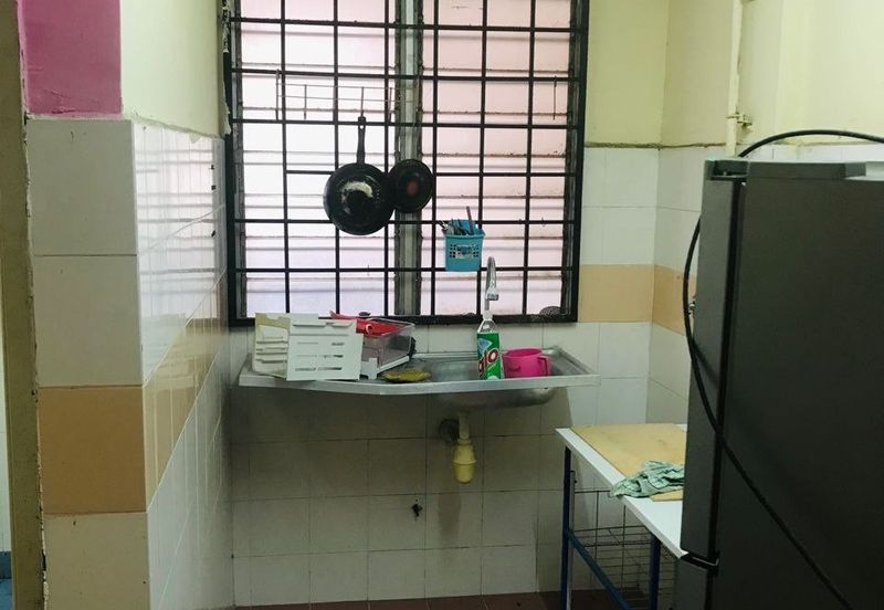 Pangsapuri Putra Damai