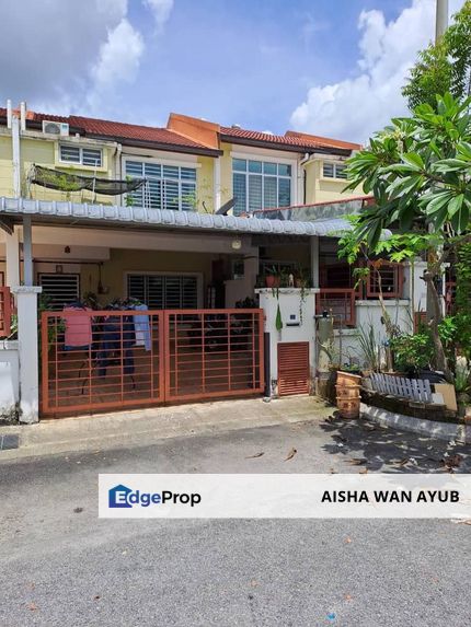 Double Storey Oakberry Taman Pelangi Semenyih 2 For Sale | Renovated | Facing Open, Selangor, Semenyih