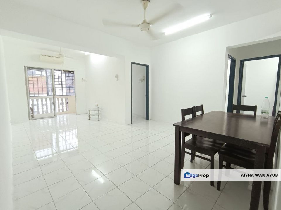 Apartment Sri Ria Sepakat Indah Kajang For Sale | Level 12 With balcony & backyard, Selangor, Kajang