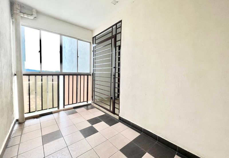 Villa Park Condominium