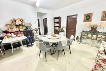 Villa Park Condominium