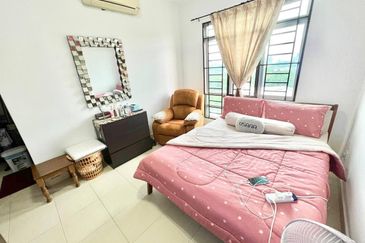 Villa Park Condominium