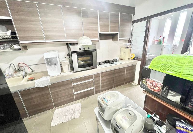 Villa Park Condominium