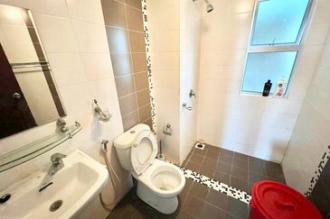 Villa Park Condominium