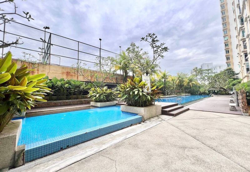 Villa Park Condominium