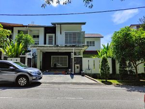 Semi D Double Storey Bandar Tasik Kesuma Fully Renovated I Schools ...