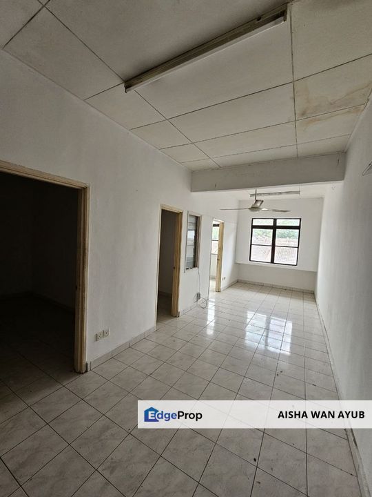 Shop Apartment Taman Koperasi Cuepacs Kajang For Sale | Near MRT Bukit Dukong, Selangor, Kajang