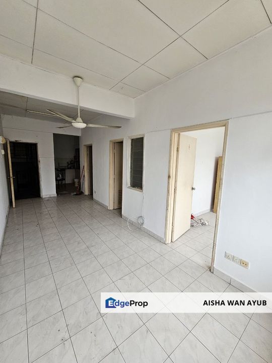 Shop Apartment Taman Koperasi Cuepacs Kajang For Sale | Near MRT Bukit Dukong, Selangor, Kajang