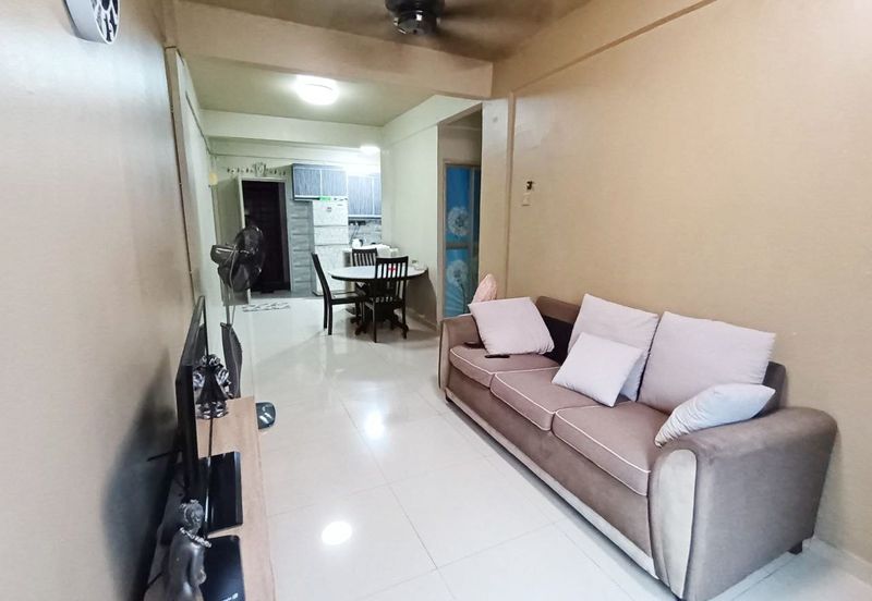 Ruselia Apartment, Taman Pinggiran Putra