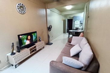 Ruselia Apartment, Taman Pinggiran Putra