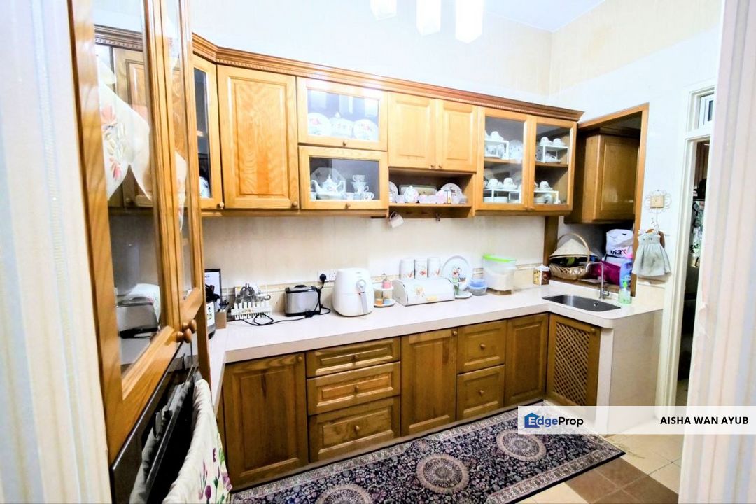 Double Storey Terrace Seksyen 7 Bangi For Sale | Extended kitchen , Selangor, Bangi
