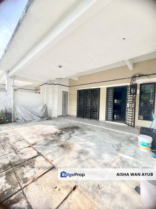 Double Storey Terrace Taman Puncak Saujana Seksyen 5 Kajang For Sale | Renovated I Facing Open, Selangor, Kajang