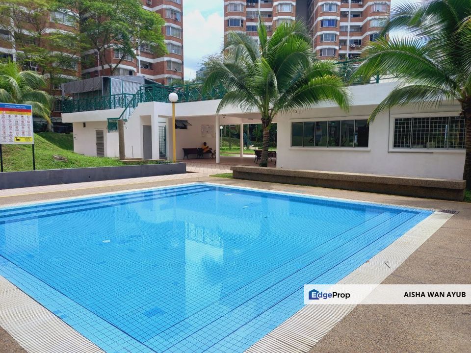 Condo Green Acre Park Bandar Sungai Long Kajang For SALE | FREEHOLD | 3R2B | Near UTAR , Selangor, Bandar Sungai Long