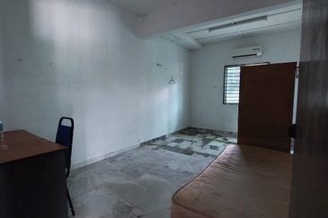 Taman Tasik Semenyih (Lake Residence)