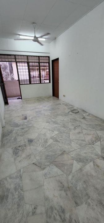 Apartment Seri Mawar Bandar Seri Putra Bangi For Sale | KTM Bangi | Masjid Bandar Seri Putra, Selangor, Bangi