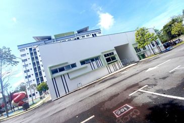 Sutera Bayu Apartment Jalan Palma 3, Taman Bukit Palma Kajang Near UTAR