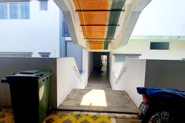 Sutera Bayu Apartment Jalan Palma 3, Taman Bukit Palma Kajang Near UTAR