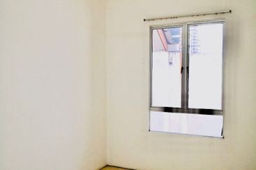 Laman Suria e-Resort Apartment