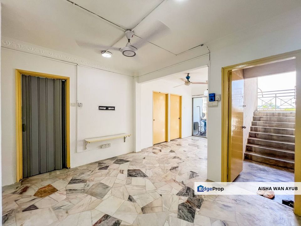 Sri Sentosa Condominium Sungai Jelok Kajang For Sale I Nearby Sekolah Kebangsaan Sri Jelok , Selangor, Kajang