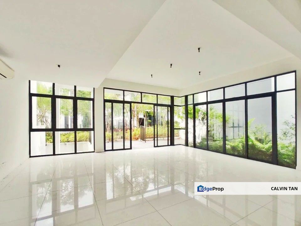 16 Quartz, Taman Melawat, Ampang, Selangor, Taman Melawati