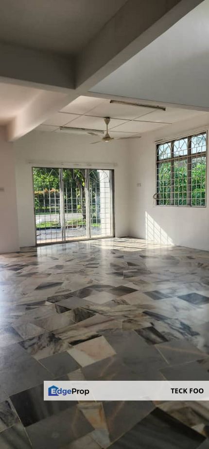 1.5 Sty Semi-D House for SALE @ Bandar Rinching, Semenyih, Selangor, Semenyih