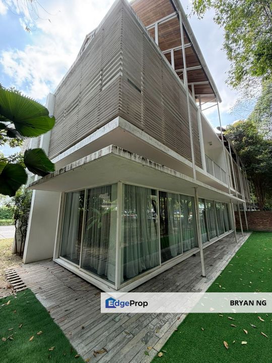 Rare Gated ad guarded semi D for rent, partly furnished, Selangor, Ara Damansara