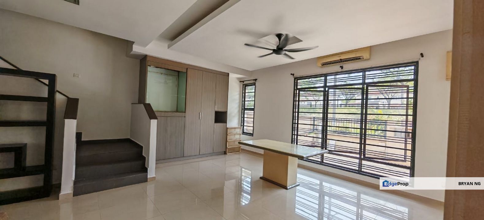 Fully Furnish 3sty Semi Detached House, Selangor, Puchong