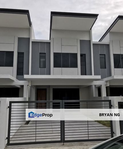 Partly Furnished + Reno, Look New, Selangor, Semenyih