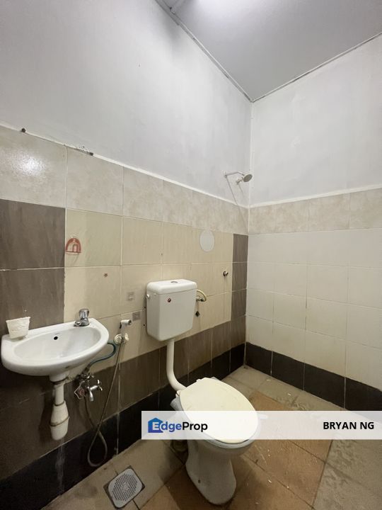 Sec 9, Fully Extended Front+Back, Facing West, Selangor, Cheras