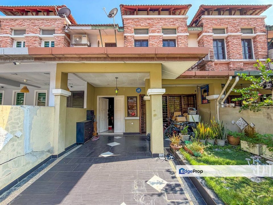 RENOVATED UNIT-2 STOREY TERRACE BANDAR NUSAPUTRA, Selangor, Puchong South