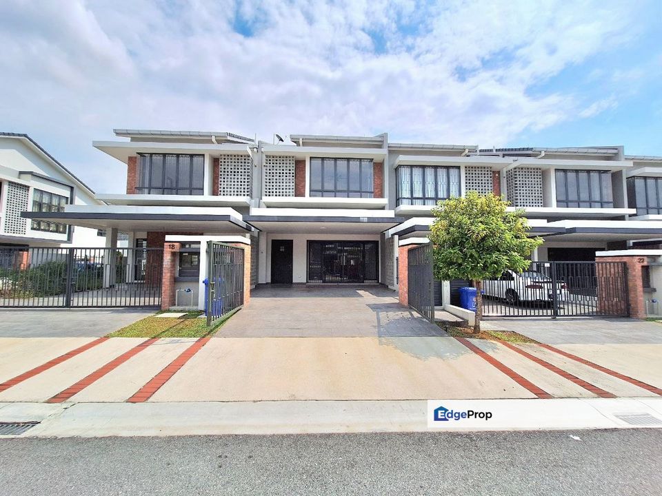 RUMAH CANTIK- DOUBLE STOREY ELMINA GREEN 5, SEK U17 SHAH ALAM, Selangor, Shah Alam
