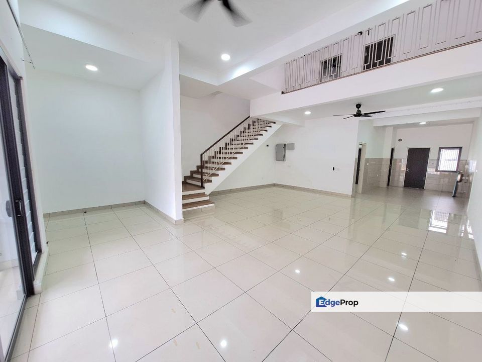 RUMAH CANTIK- DOUBLE STOREY ELMINA GREEN 5, SEK U17 SHAH ALAM, Selangor, Shah Alam