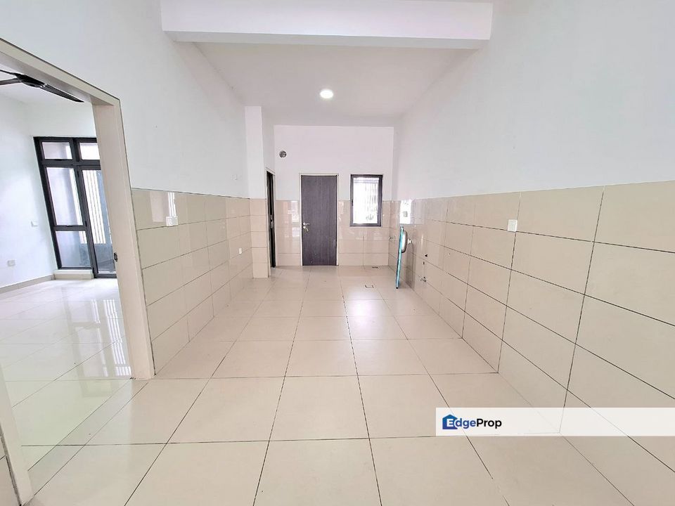 RUMAH CANTIK- DOUBLE STOREY ELMINA GREEN 5, SEK U17 SHAH ALAM, Selangor, Shah Alam