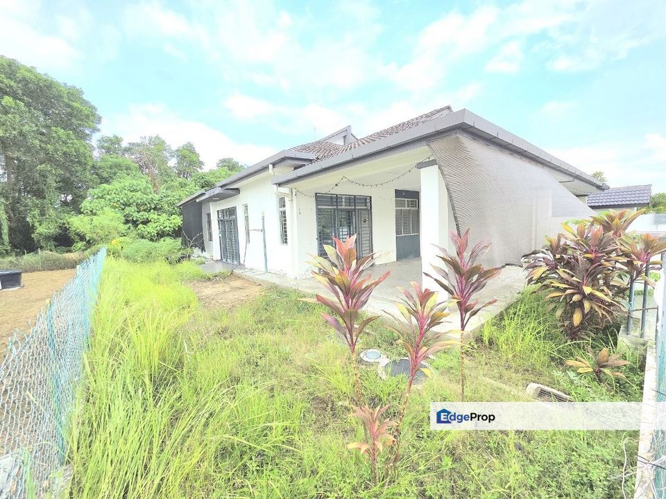 TANAH LUAS- SINGLE STOREY SEMI D TAMAN SRIKANDI, Selangor, Telok Panglima Garang